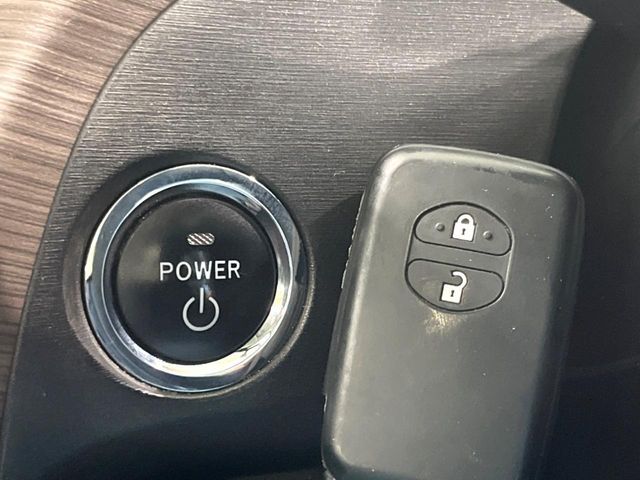 TOYOTA PRIUS 2011 Image 31