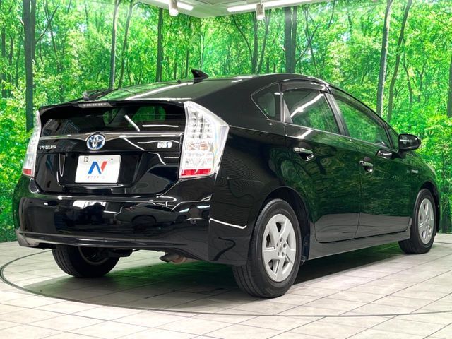 TOYOTA PRIUS 2011 Image 31