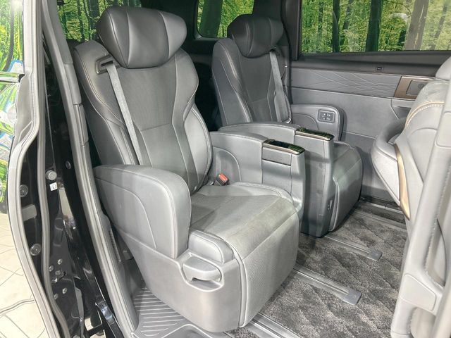 TOYOTA ALPHARD HYBRID 2023 Image 31