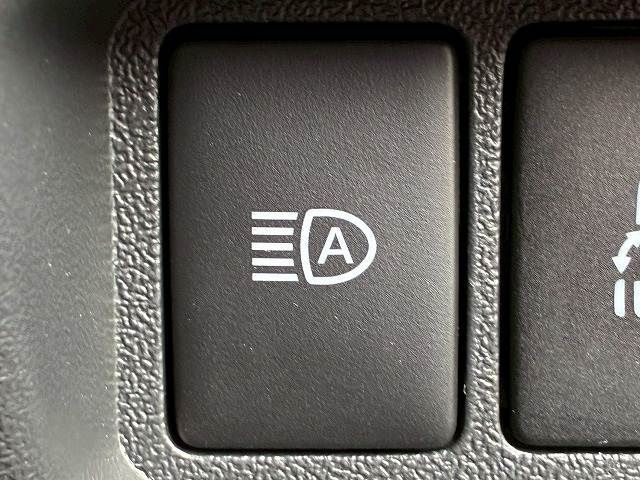 TOYOTA HIACE VAN 4WD 2023 Image 31