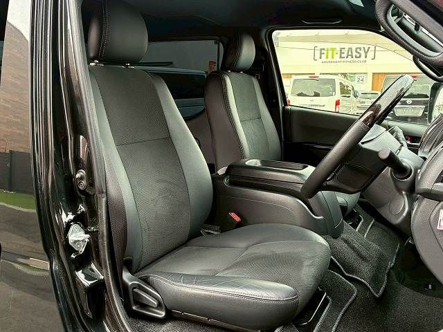 TOYOTA HIACE VAN 4WD 2023 Image 31