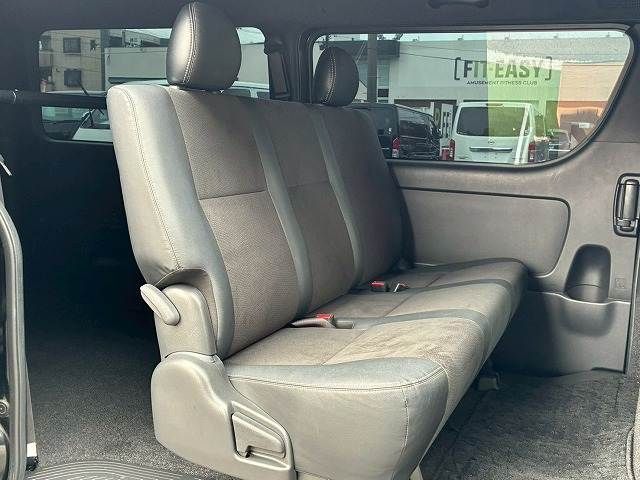 TOYOTA HIACE VAN 4WD 2023 Image 31