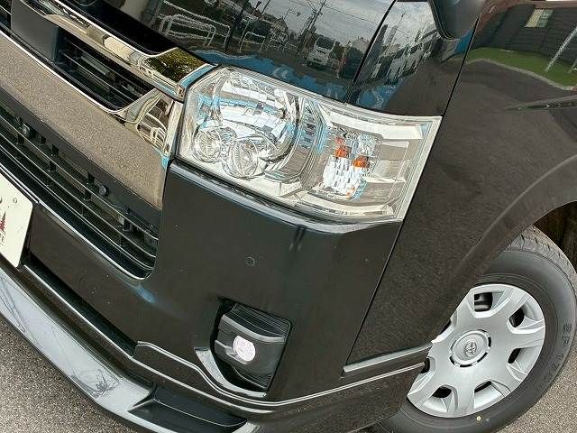TOYOTA HIACE VAN 4WD 2023 Image 31