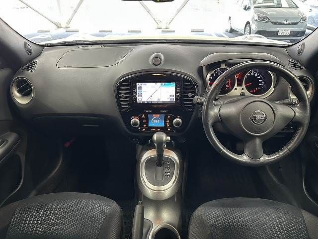 NISSAN JUKE 2017 Image 31