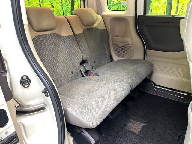 HONDA N BOX 2017 Image 31