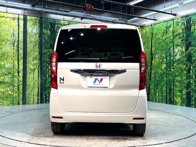 HONDA N BOX 2017 Image 31