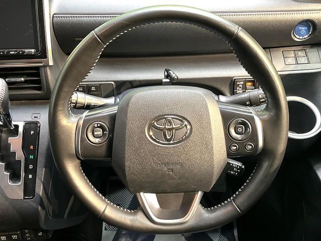 TOYOTA SIENTA HYBRID 2021 Image 31