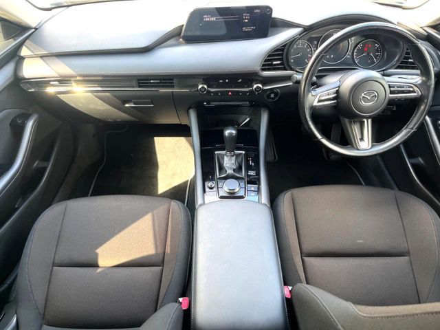 MAZDA 3 SEDAN 2022 Image 31