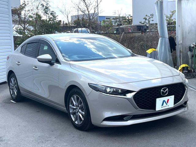 MAZDA 3 SEDAN 2022 Image 31