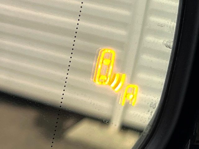 TOYOTA LEXUS IS300H 2022 Image 31