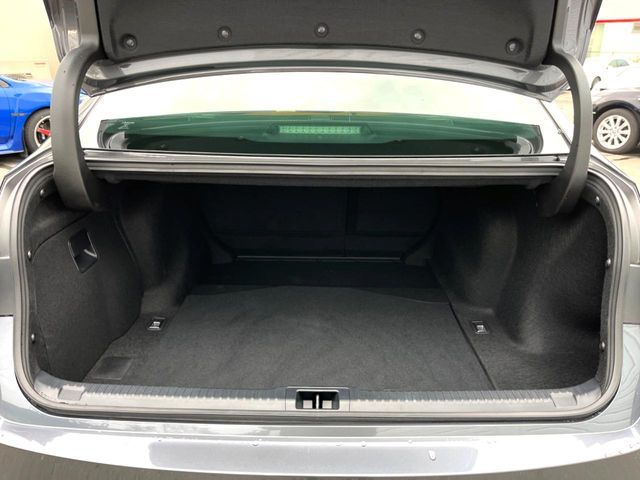 TOYOTA LEXUS IS300H 2022 Image 31