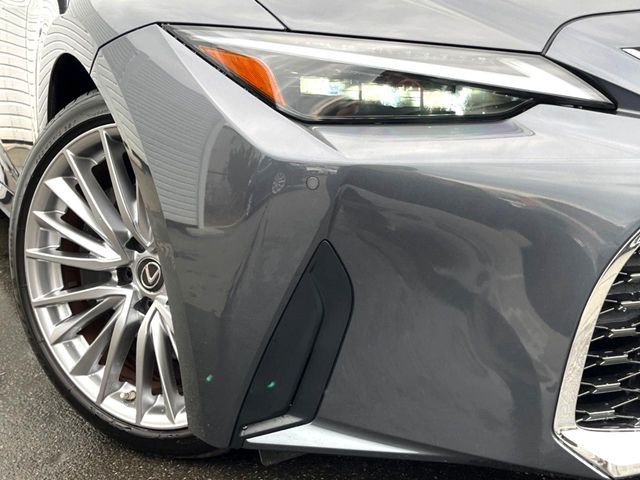 TOYOTA LEXUS IS300H 2022 Image 31