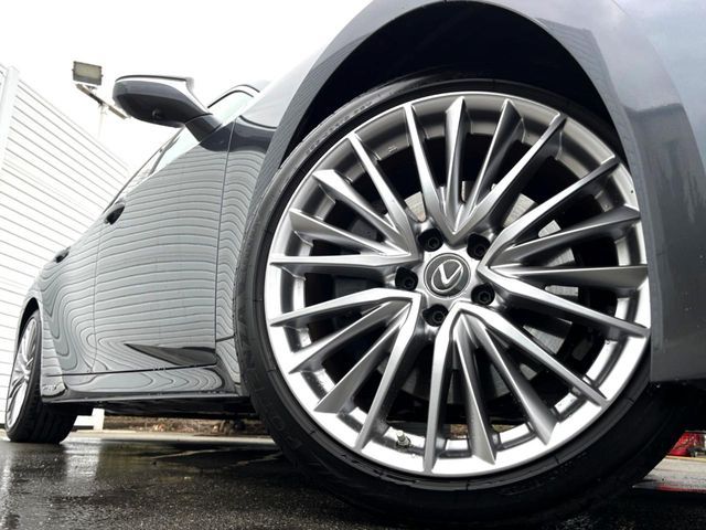 TOYOTA LEXUS IS300H 2022 Image 31