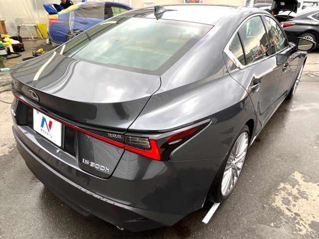 TOYOTA LEXUS IS300H 2022 Image 31