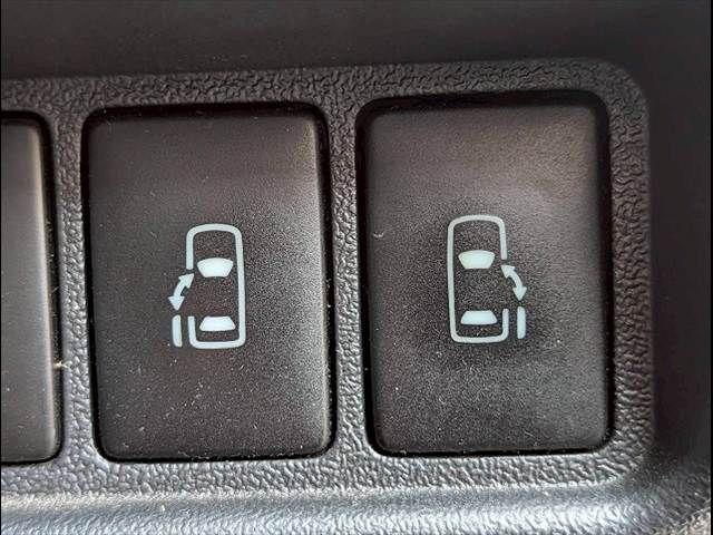 TOYOTA HIACE VAN 2WD 2020 Image 31