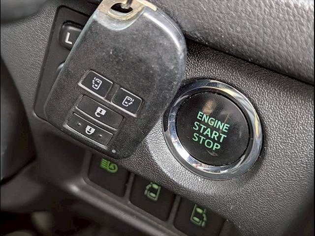 TOYOTA HIACE VAN 2WD 2020 Image 31
