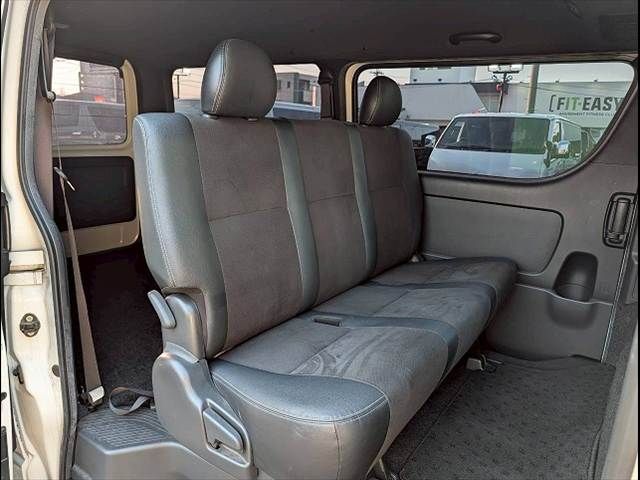 TOYOTA HIACE VAN 2WD 2020 Image 31