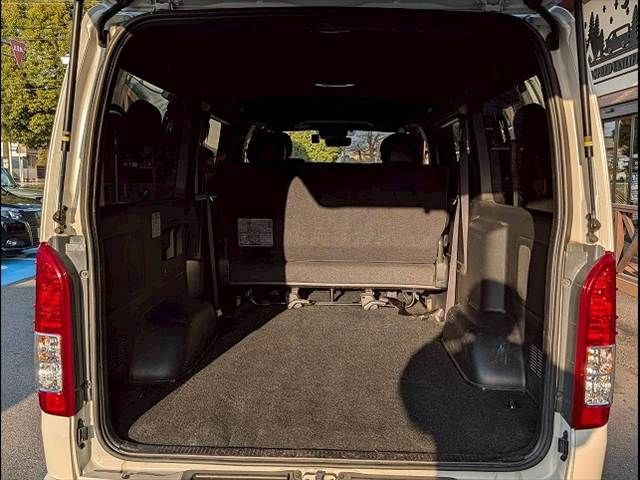 TOYOTA HIACE VAN 2WD 2020 Image 31