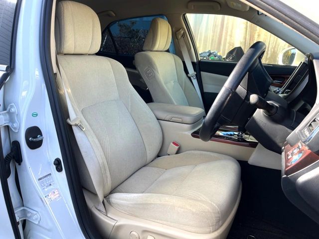 TOYOTA CROWN SEDAN HYBRID 2013 Image 31