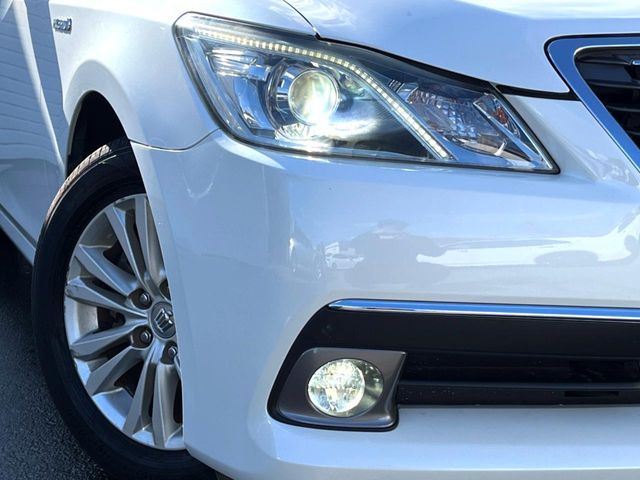 TOYOTA CROWN SEDAN HYBRID 2013 Image 31