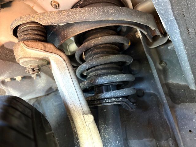 TOYOTA CROWN SEDAN HYBRID 2013 Image 31