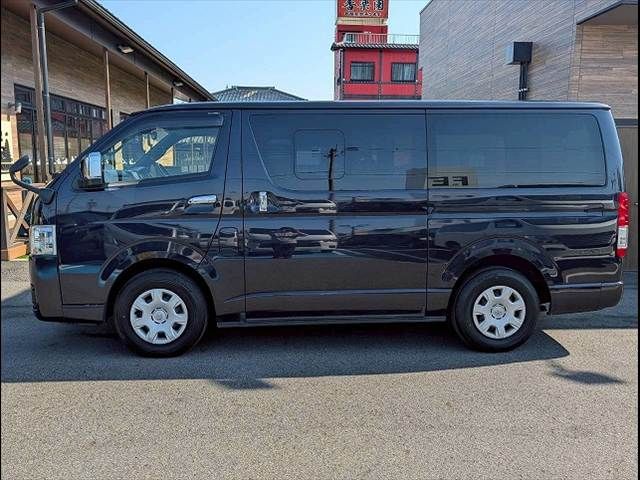 TOYOTA HIACE VAN 2WD 2023 Image 31
