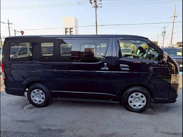 TOYOTA HIACE VAN 2WD 2023 Image 31