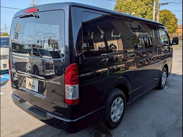 TOYOTA HIACE VAN 2WD 2023 Image 31