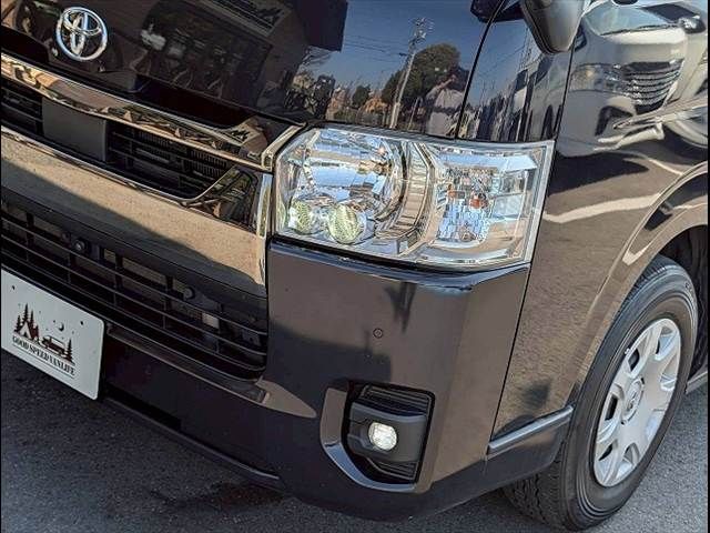 TOYOTA HIACE VAN 2WD 2023 Image 31