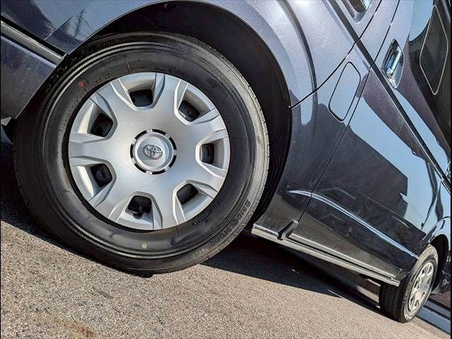 TOYOTA HIACE VAN 2WD 2023 Image 31