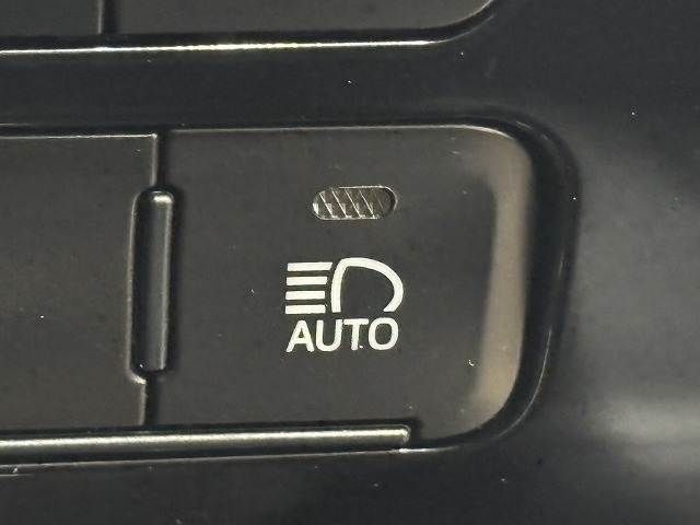 TOYOTA PRIUS 2021 Image 31