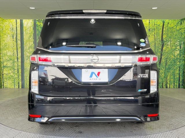 NISSAN ELGRAND 2012 Image 31