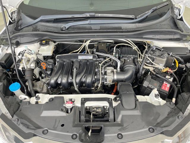 HONDA VEZEL HYBRID 2017 Image 31