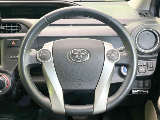 TOYOTA AQUA 2013 Image 31