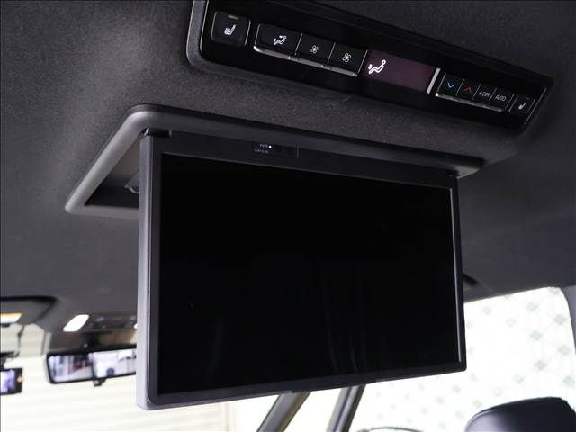 TOYOTA VOXY HYBRID 2023 Image 31