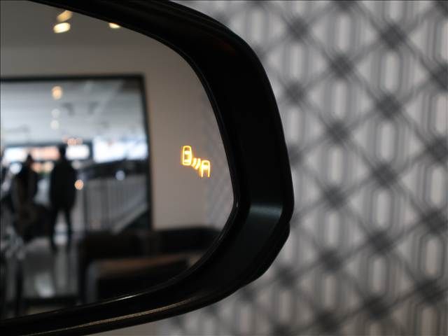 TOYOTA VOXY HYBRID 2023 Image 31