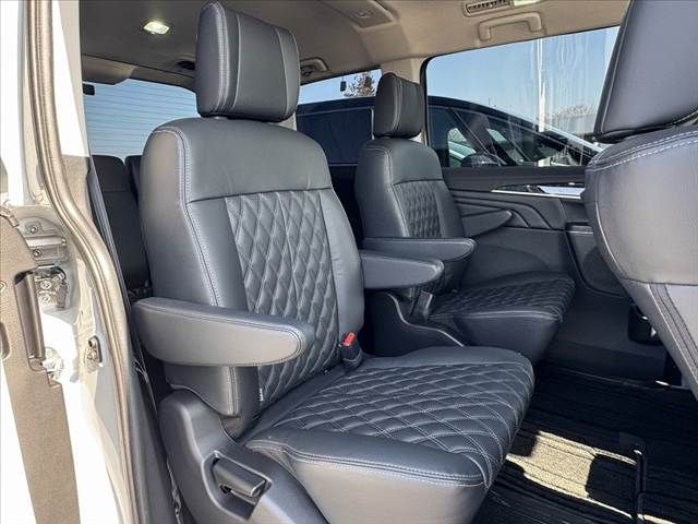 MITSUBISHI DELICA D:5 4WD 2025 Image 31