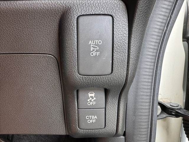 HONDA N BOX CUSTOM 2016 Image 31