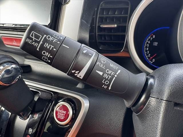 HONDA N BOX CUSTOM 2016 Image 31