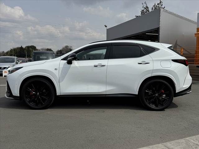 TOYOTA LEXUS NX350H 2024 Image 31