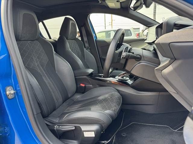 PEUGEOT 208 2022 Image 31