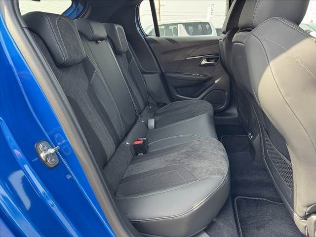 PEUGEOT 208 2022 Image 31