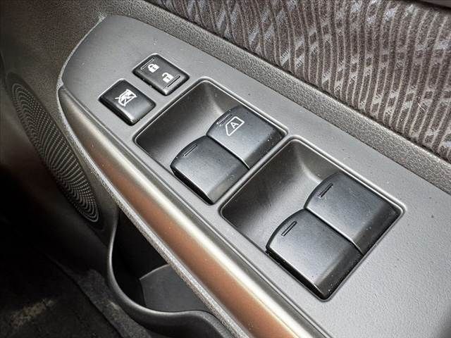 NISSAN NOTE 2013 Image 31