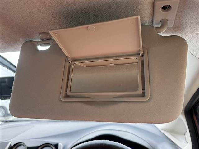 NISSAN NOTE 2013 Image 31