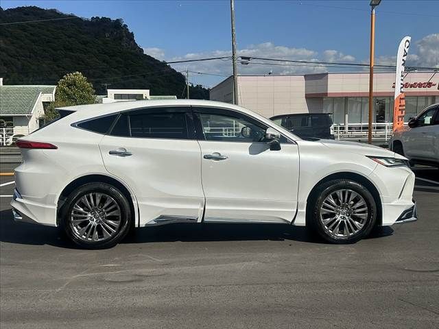 TOYOTA HARRIER 2WD 2023 Image 31