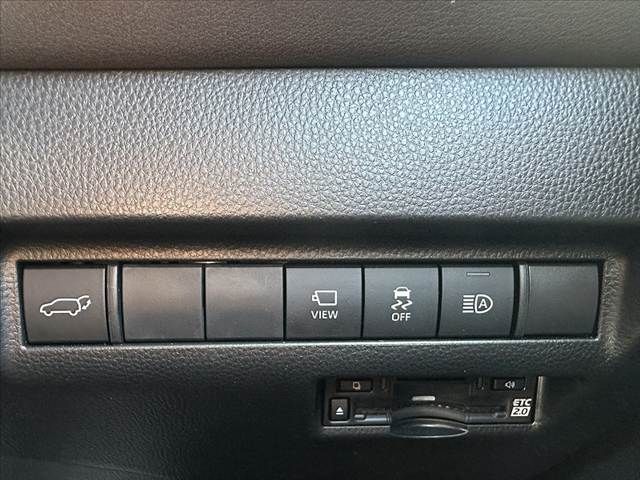 TOYOTA HARRIER 2WD 2023 Image 31