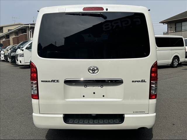 TOYOTA REGIUSACE VAN 2WD 2019 Image 31