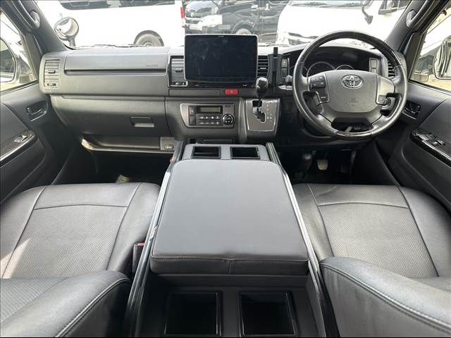 TOYOTA REGIUSACE VAN 2WD 2019 Image 31