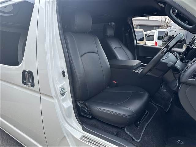 TOYOTA REGIUSACE VAN 2WD 2019 Image 31