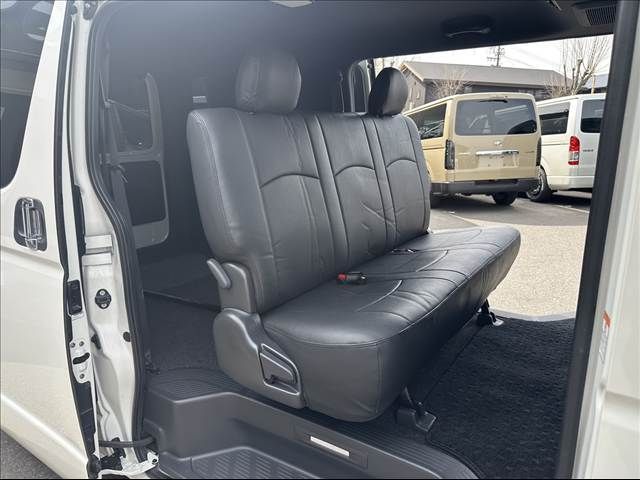 TOYOTA REGIUSACE VAN 2WD 2019 Image 31